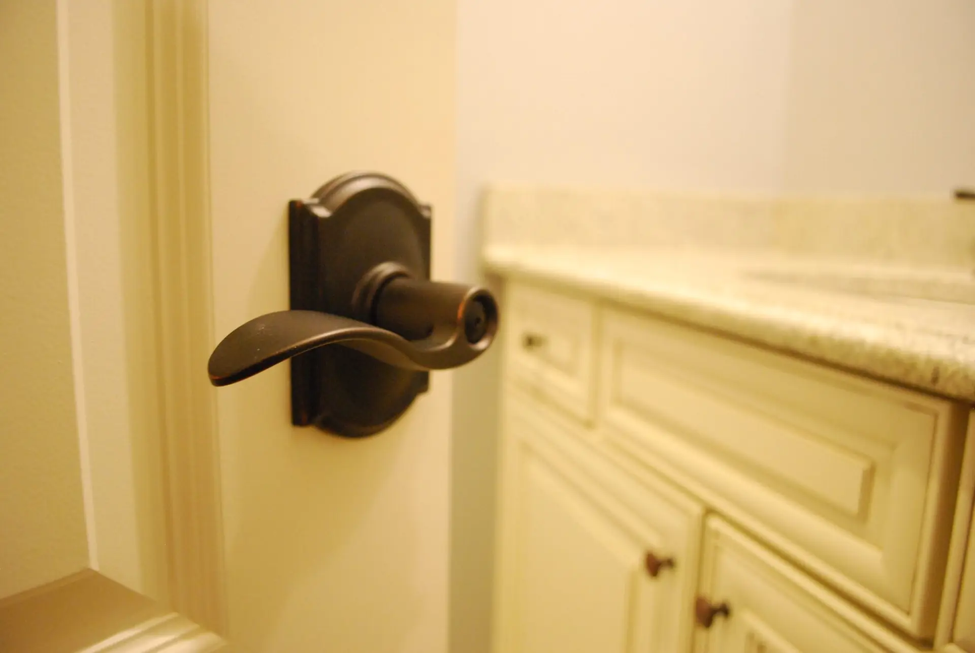 Bathrooms — project photo 11