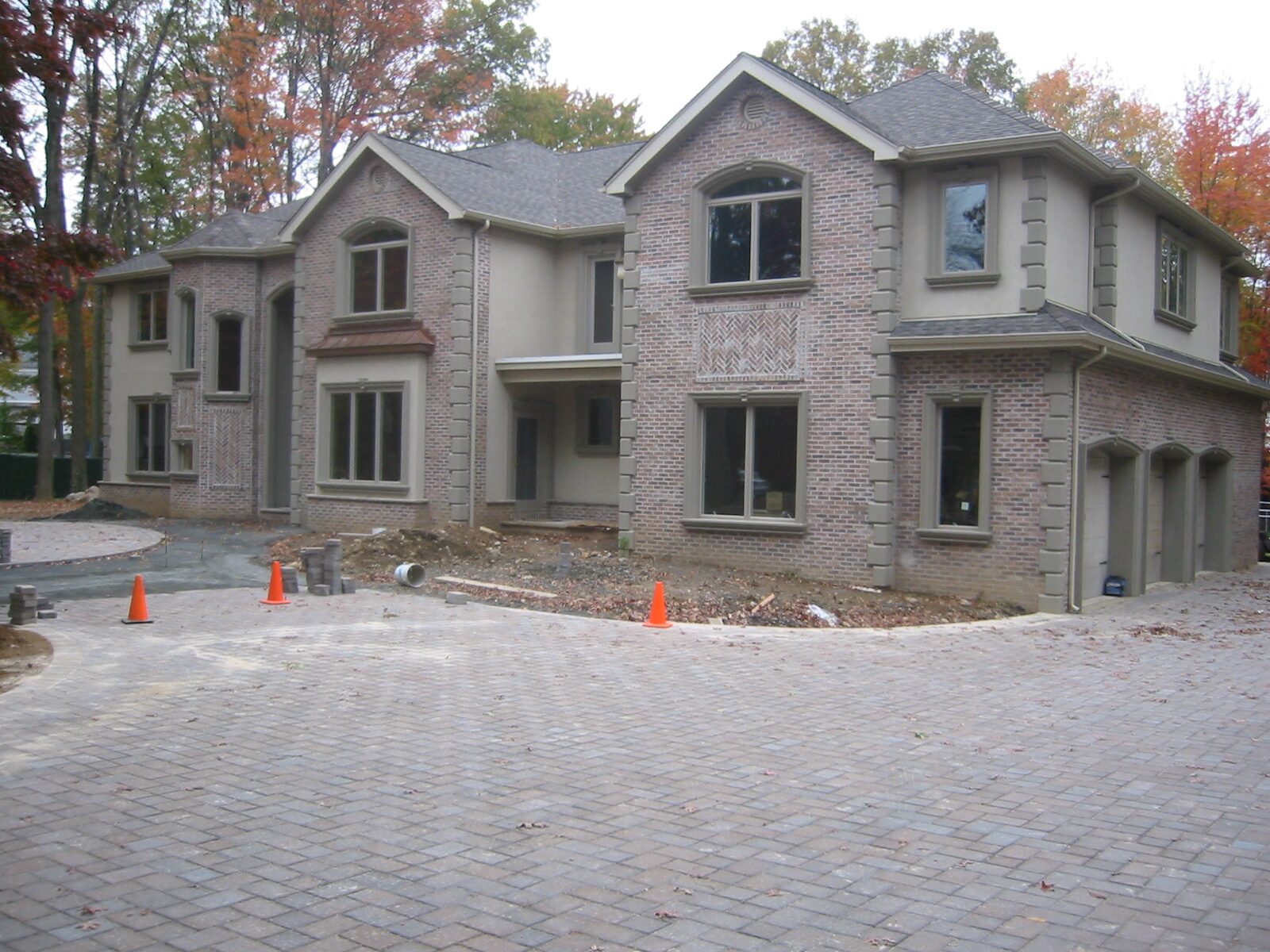 Roofing siding
